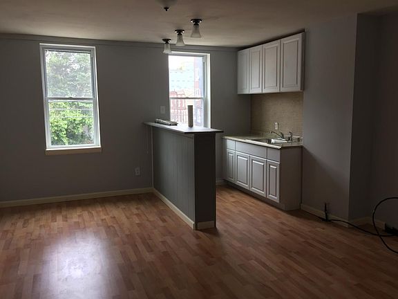 Living Room / Kitchen Area