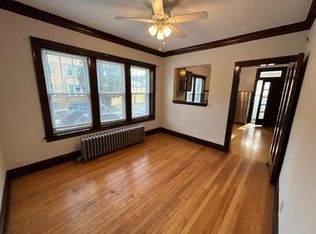 2138 W Cornelia Ave #1, Chicago, IL 60618