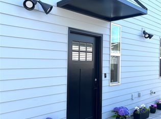 714 N 73rd St, Seattle, WA 98103