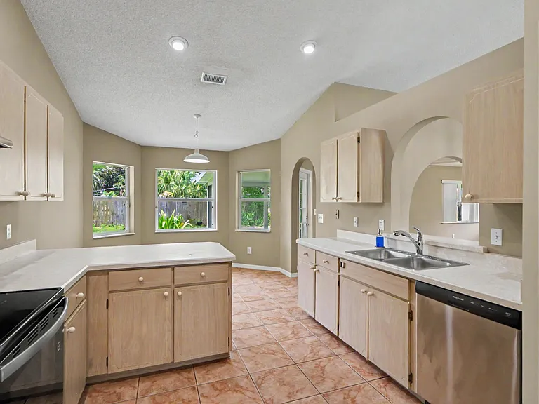 4 Foxhall Ct — Photo 10
