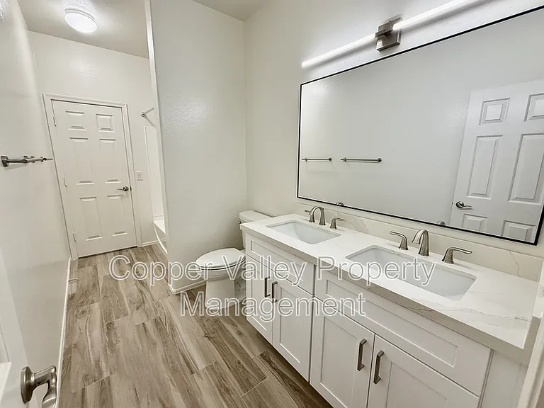 3793 W Wayne Ln — Photo 11
