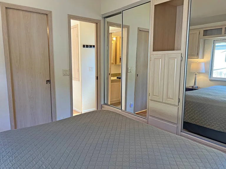 51 Midway Dr #13 — Photo 4