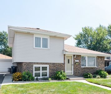 10813 S Plahm Ct, Worth, IL, 60482