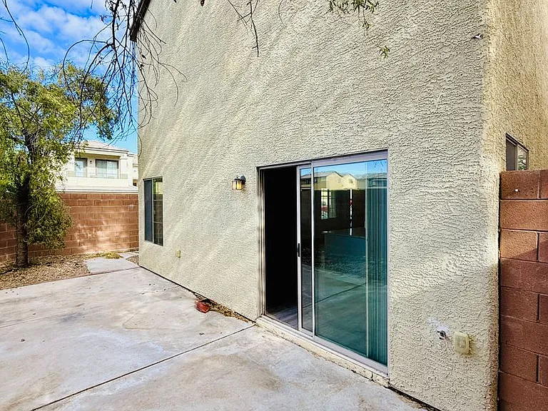 9621 Sharp Horn Ct — Photo 33