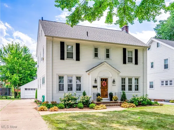 2010 Braewick Dr, Akron, OH 44313