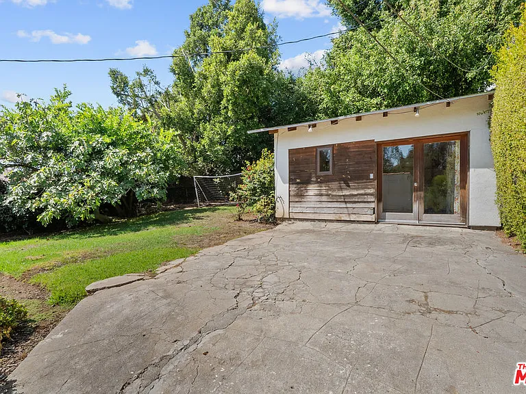 2569 Patricia Ave — Photo 38