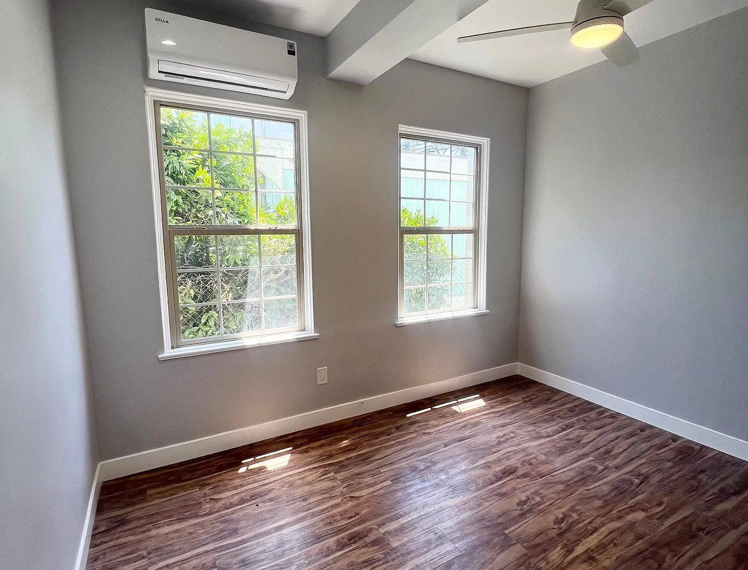 1641 Crenshaw Blvd — Photo 3