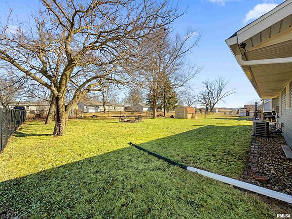 4th image of 1506 Kern Rd