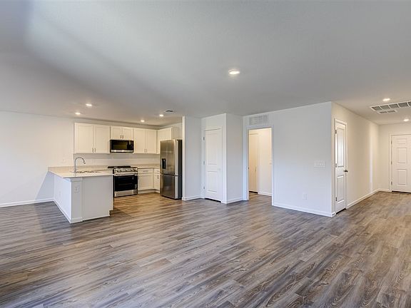 5th image of 6981 N Wise Maverick Dr