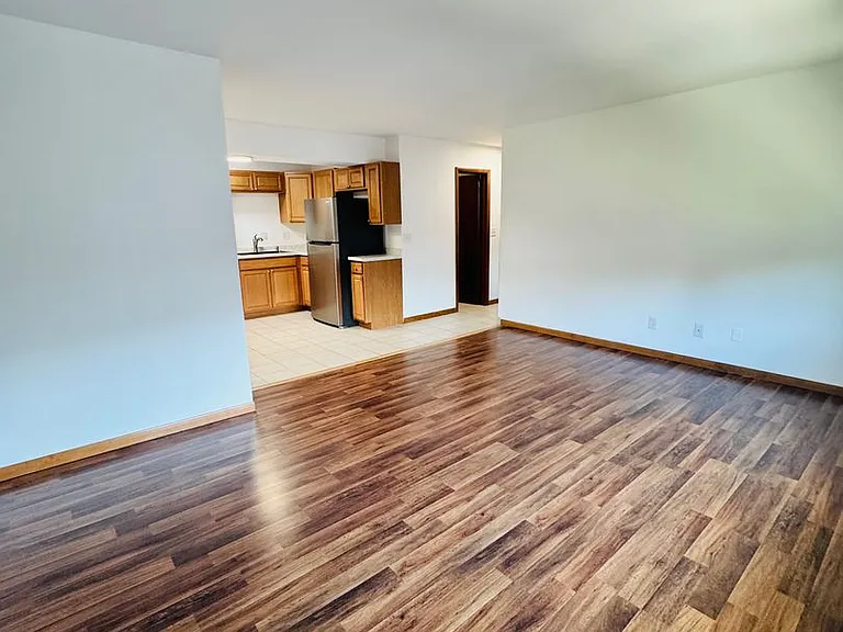 700 Whitman St — Photo 6