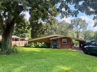 906 Pecan Ln, Tylertown, MS 39667