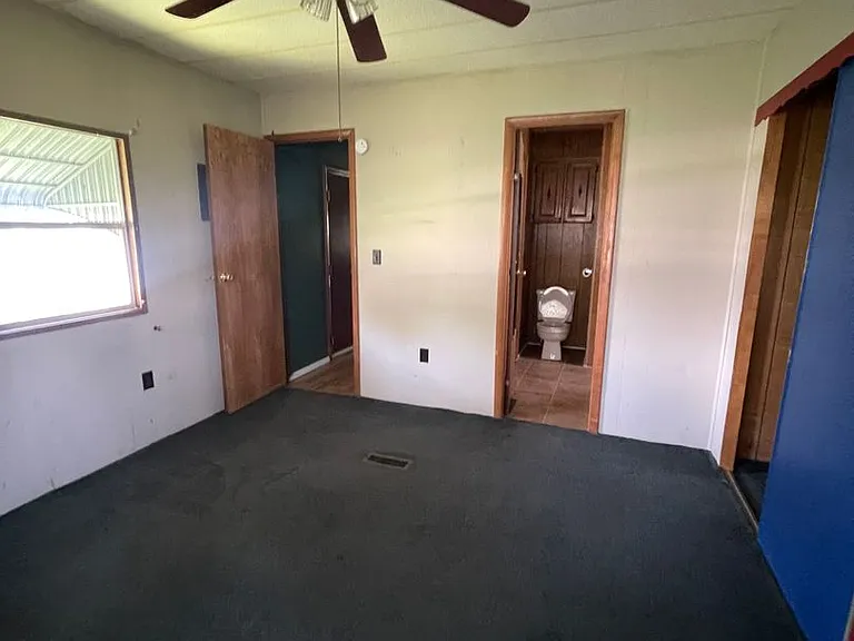 801 N State St #804 — Photo 11