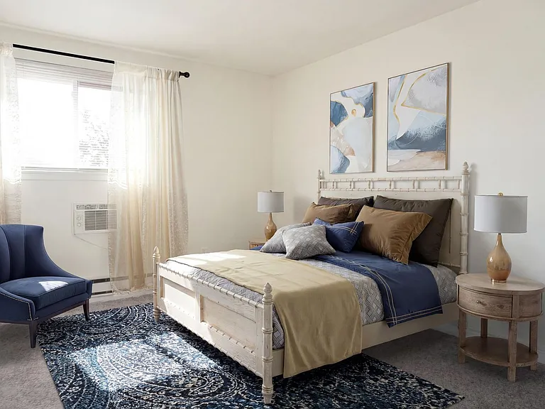 Oakwood Apartments — Photo 18