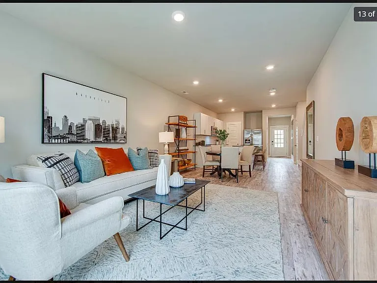 758 Mickelson Way — Photo 8