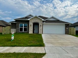 2080 Bluestem Dr, Centerton, AR 72719