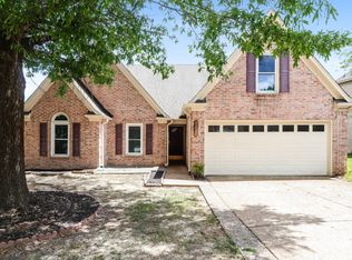 9335 Barrow Dr, Cordova, TN 38016