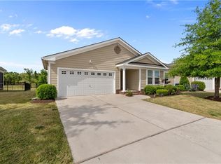 5042 Kings Grant Cir #232, Suffolk, VA 23434