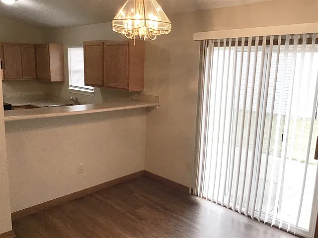 8539 Coralberry Ln — Photo 4