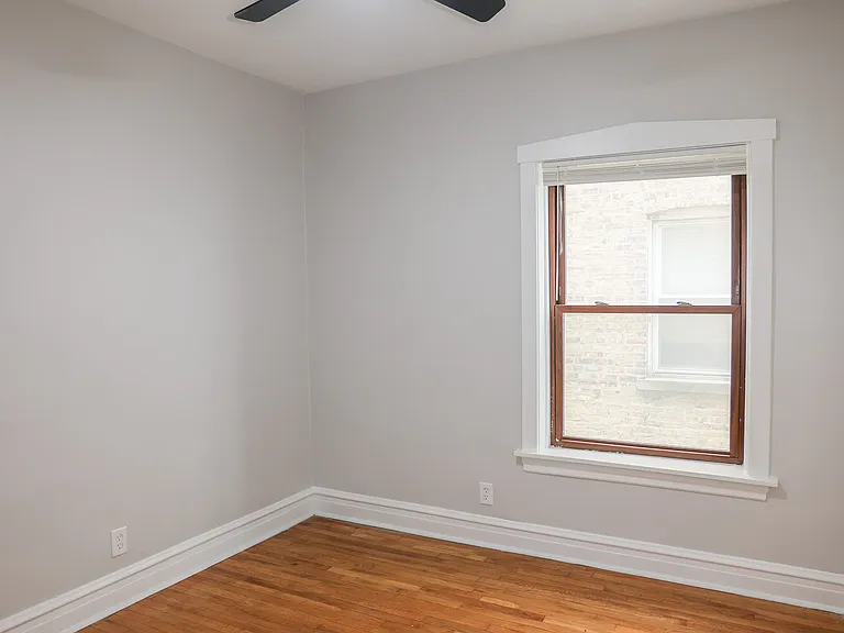 5338 W Montrose Ave #2 — Photo 4
