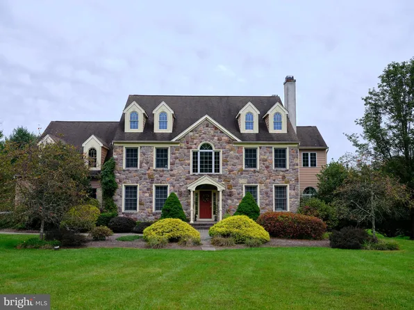 4377 Hawk Cir, Doylestown, PA 18902