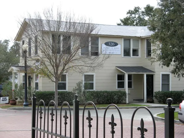 326 W Honey St, Dunedin, FL 34698