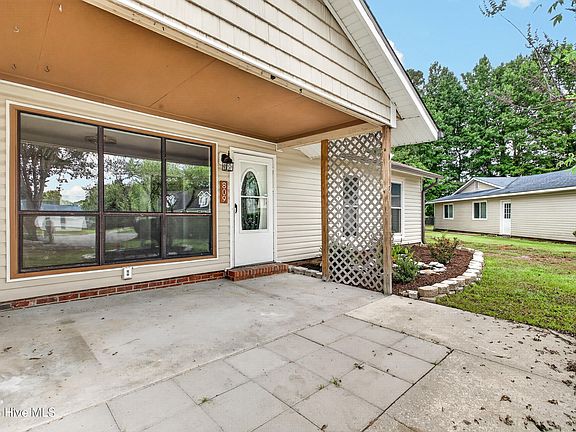 4th image of 809 Deblea Court