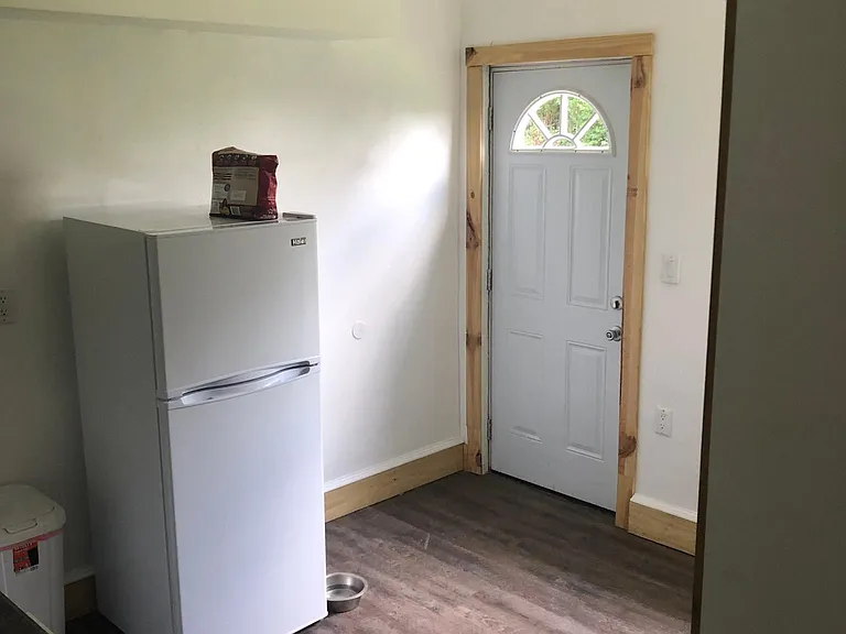 3709 Botsford St #B — Photo 3