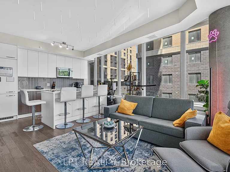 111 Champagne Ave S #307 — Photo 4