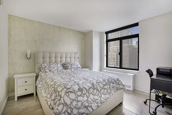 Rented by Compass | media 9