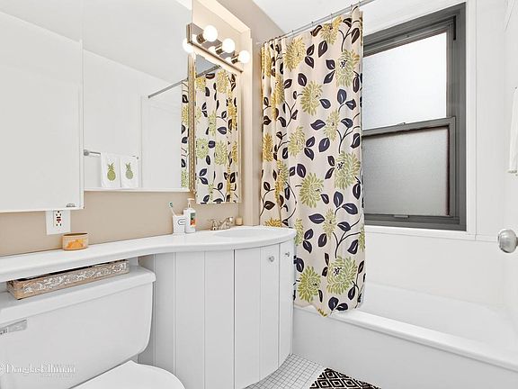 3rd image of 2021 Broadway #17A