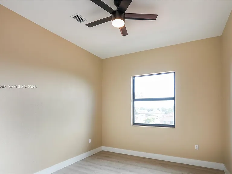 120 SW 35th Ave #A2 — Photo 18