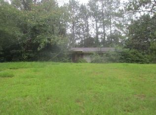 109 Baratara Dr, Chickasaw, AL 36611