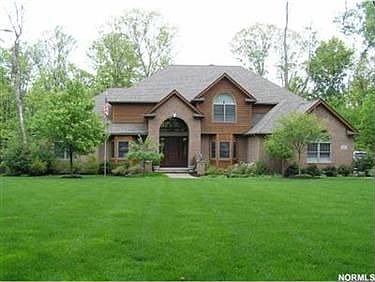 1st image of 80 Park Ln
