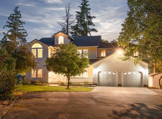 780 S Espey Rd, Grants Pass, OR 97527