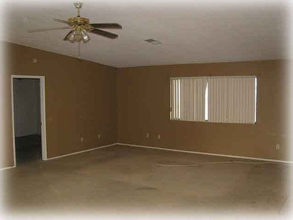 2nd image of 10226 Redlands Ave