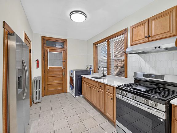 3rd image of 7324 S Maplewood Ave #1