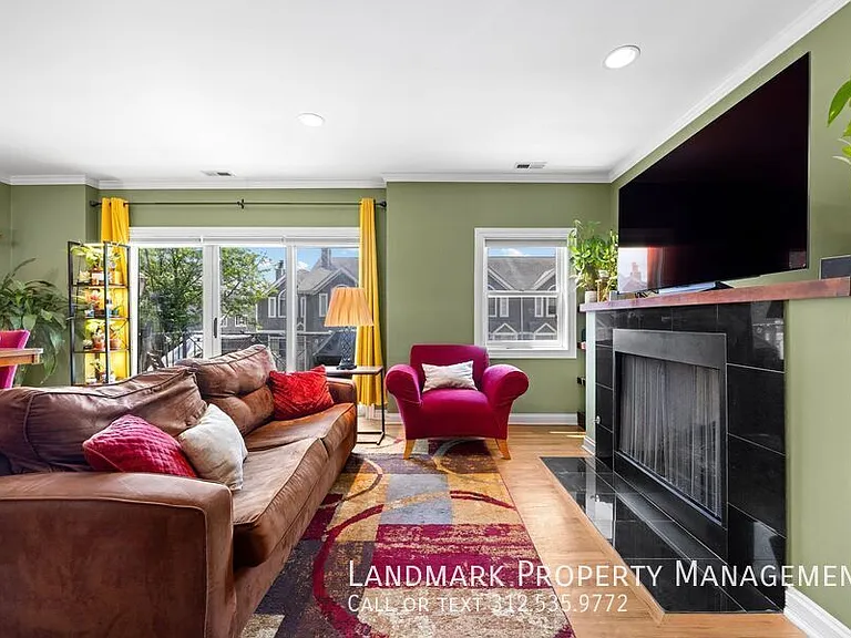 1152 W Roscoe St #2E — Photo 10