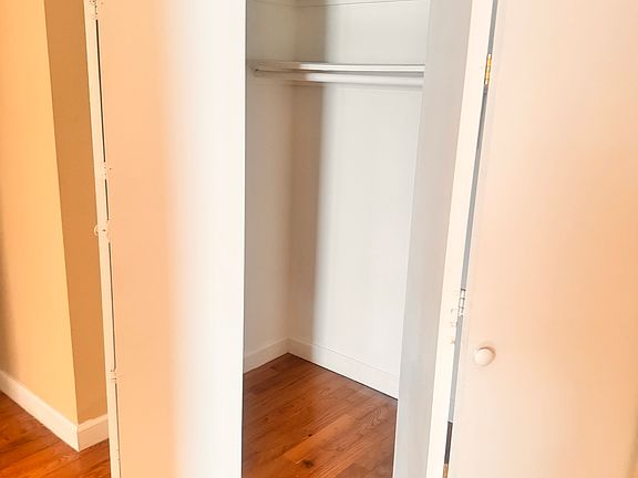 5th image of 44-30 Douglaston Pkwy #3L