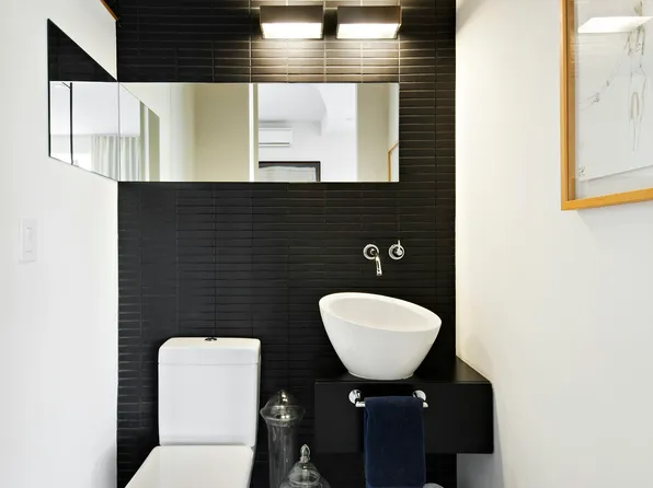 5 East 22nd Street image 5 of 16