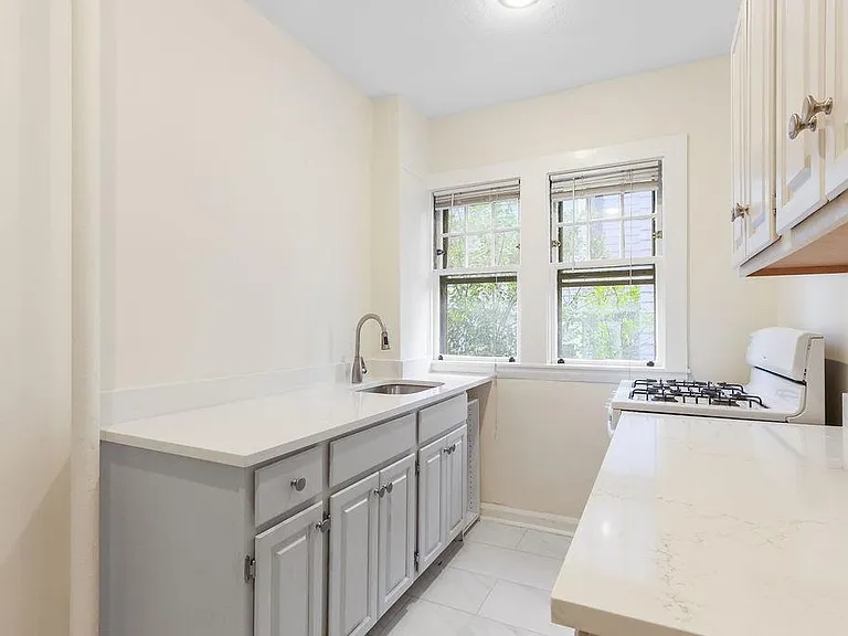 34 Ash St #103 — Photo 14