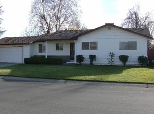 2010 Merle Dr, Redding, CA 96001