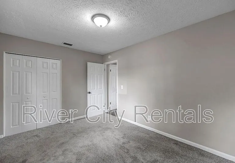 743 Trambley Dr E — Photo 18