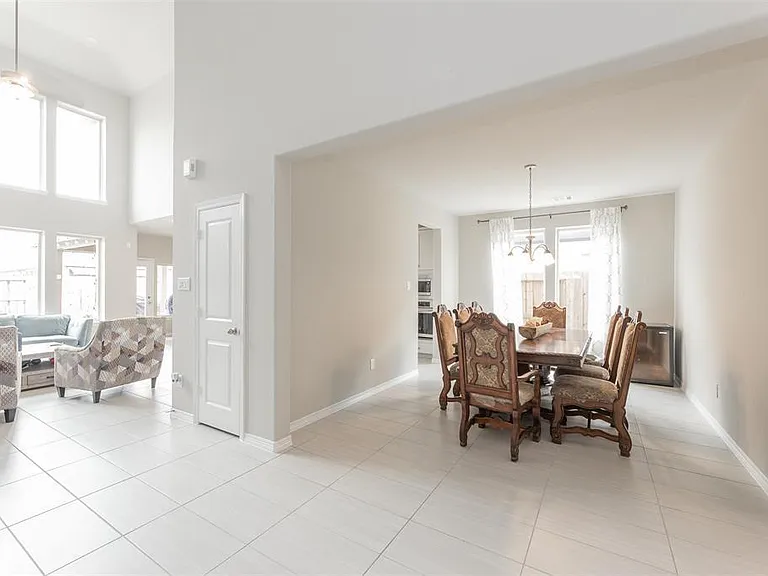 11730 Twin Creeks Hill Dr — Photo 10