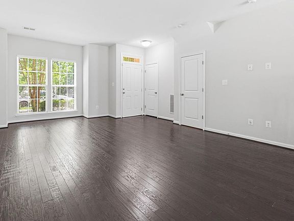 5th image of 206 Shields Rd