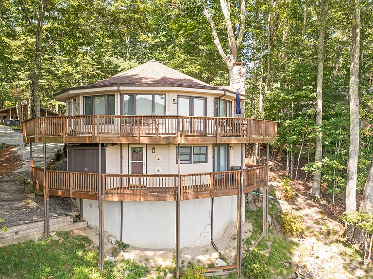 820 Pine Ridge Rd — Photo 53