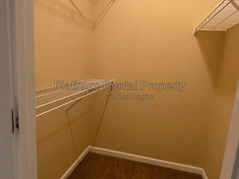 144 Pointe Cir — Photo 32
