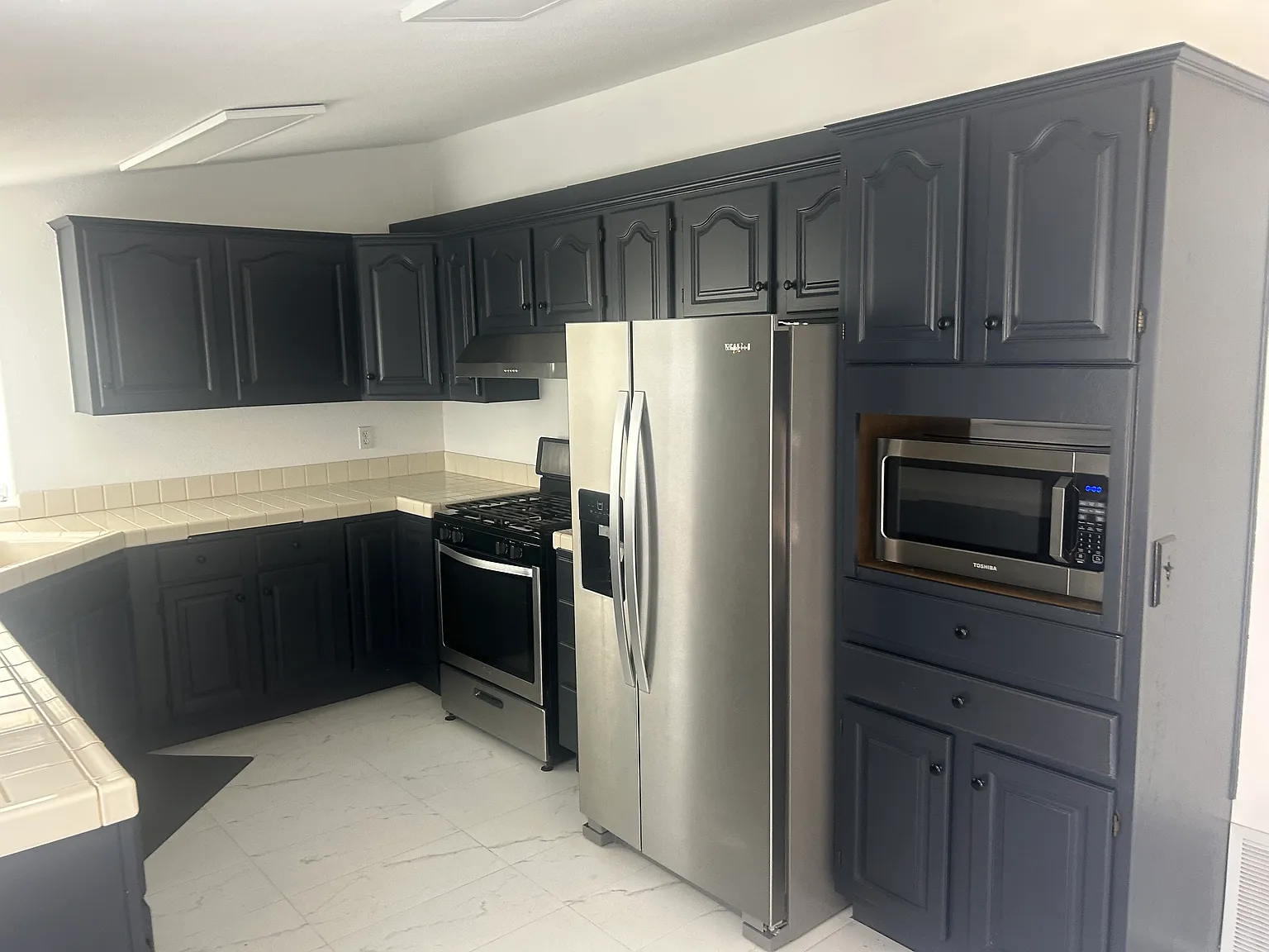 3 bed, 1400 sqft, $6,200 — Photo 4