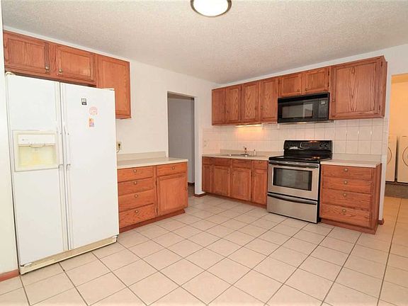 5th image of 1825 Newton Ave