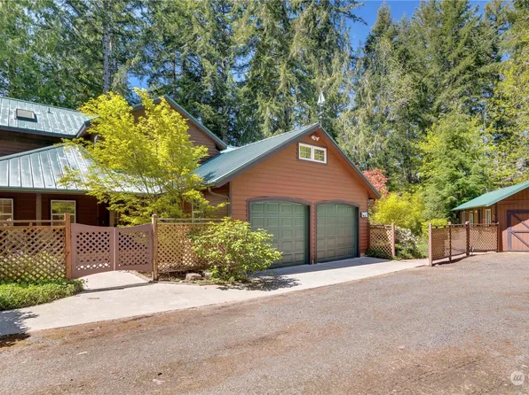 2490 E Grapeview Loop Road, Grapeview, WA 98546