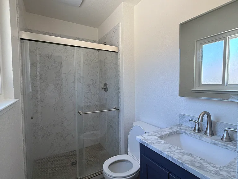 Master Bedroom Bathroom